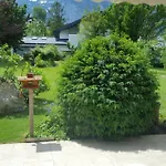 Almstein Apartment *