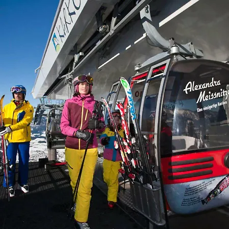 Almstein Apartmán *